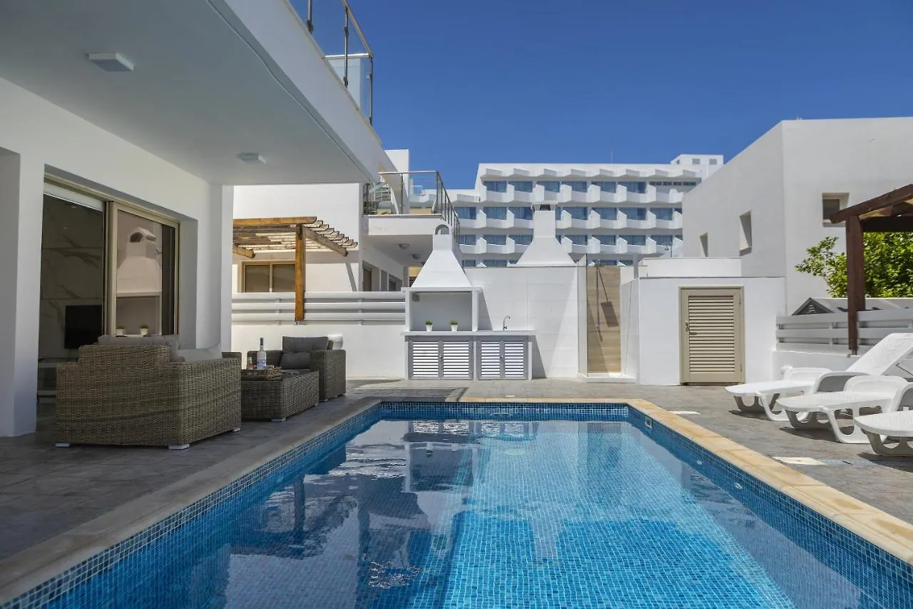 Protaras Sunrise Beach Villa 2 0*,